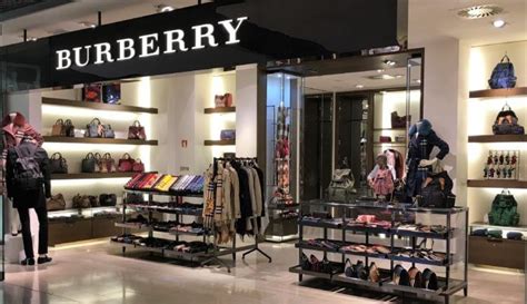 burberry retail strategy|jonathan kiman.